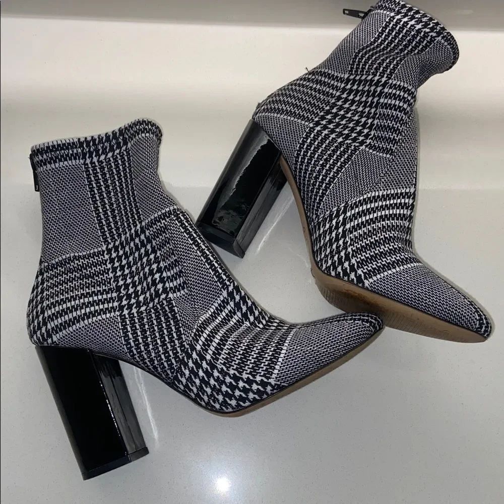 Aldo Black and White Patterned Heeled Boots 6.5